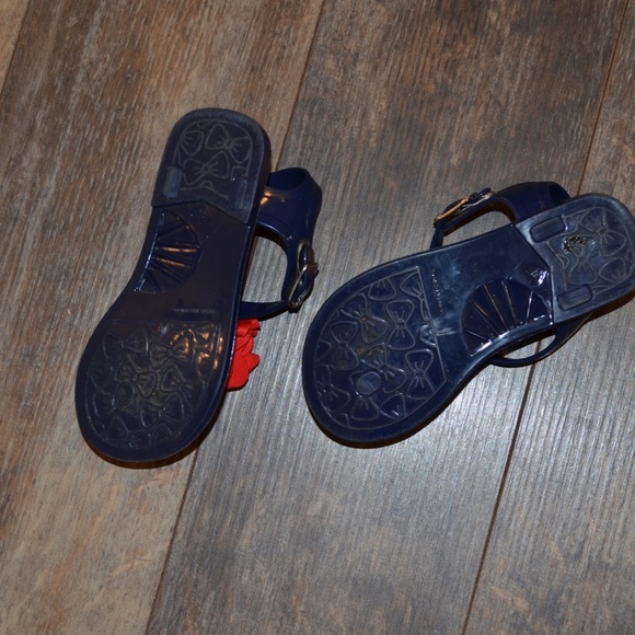 ✨HOST PICK✨ Stepping Stones Navy Sandel w/Red Flower - Picture 4 of 5